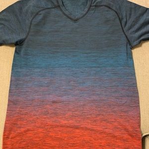 Men’s umbro colored metal tech v neck med